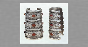 腕飾り（ビレジク）