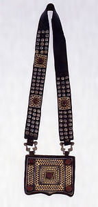 護符入れ（ヘイケル）