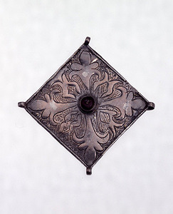 胸飾り（ゴンジュク）