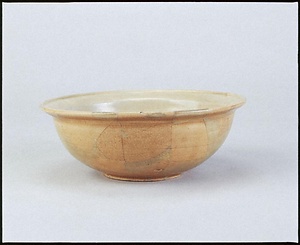 ベトナム産陶磁器 白磁鉢