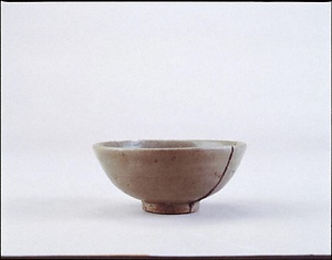 中国産陶磁器 龍泉窯系青磁椀