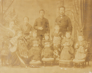 鍋島直大御一家