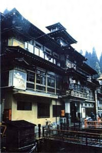 能登屋旅館本館