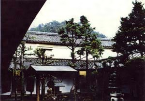 川西市郷土館（旧平安家住宅北蔵）