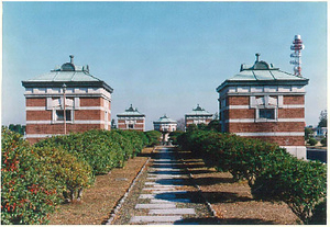 横浜市西谷浄水場濾過池整水室上屋３号棟