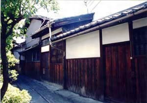 古梅園更衣室兼物置