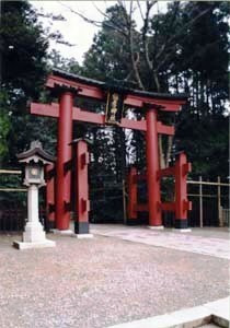 彌彦神社一之鳥居