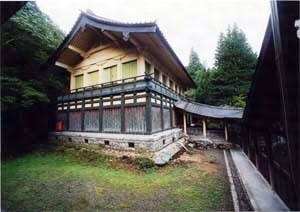 高野山霊宝館紫雲殿