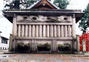 熊野神社目隠門
