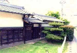 中筋家住宅便益棟