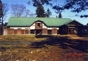 盛田牧場三号廏舎（繁殖廏舎）