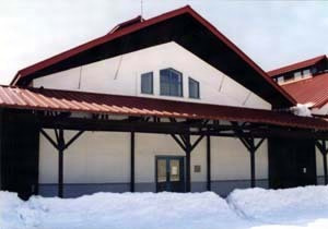 秋田公立美術工芸短期大学大学開放センターギャラリー棟