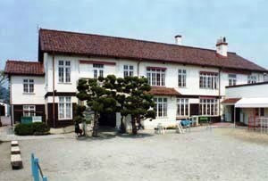 近江兄弟社学園ハイド記念館