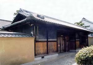 辰巳家住宅長屋門