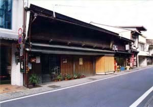 庄村家住宅主屋