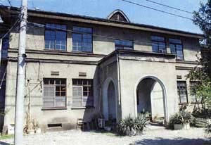 滝乃川学園本館