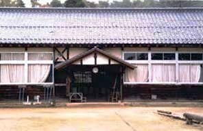 小野公民館（旧小野尋常小学校校舎）