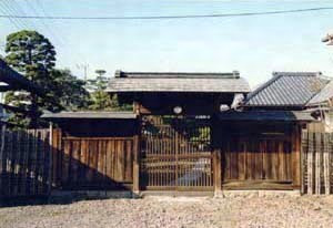 飯塚家住宅本宅脇門