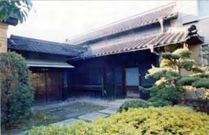 塩田家住宅主屋及び離れ座敷