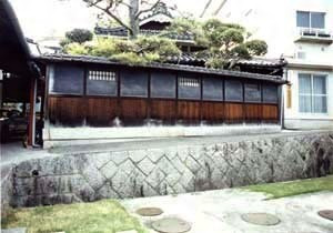 丸本家住宅塀