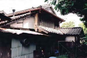 公文利幸家住宅納屋及び離れ