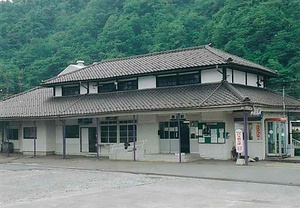 えちぜん鉄道勝山駅本屋