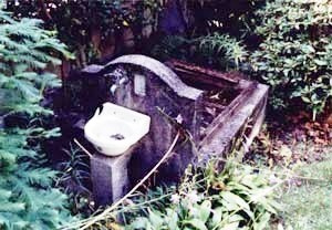 旧今泉医院手洗い場