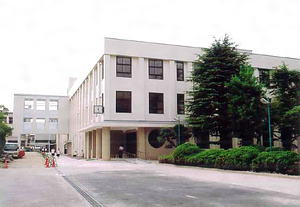 大阪府立四條畷高等学校本館