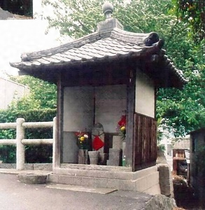 山田家（旧清酒源氏正宗醸造元）儀兵衛地蔵堂