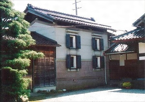 本岡家住宅東蔵