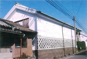 帆足家本家住宅（富春館）質蔵