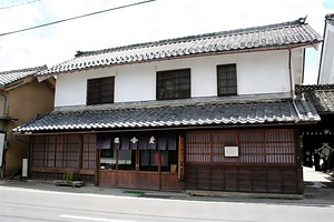 塩屋醸造店舗及び主屋