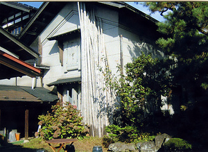 山内家住宅商品蔵