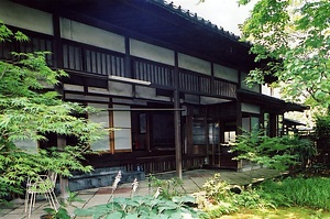 石本家住宅主屋