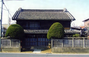 岩井家住宅主屋（旧武蔵屋店舗）
