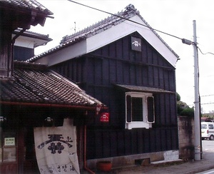 宮醤油店店蔵