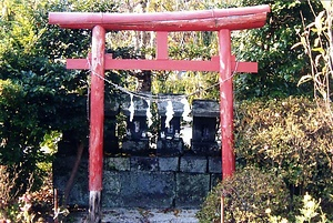 高草木家住宅稲荷社