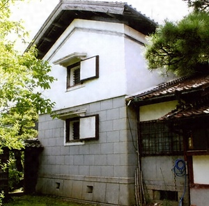 平尾家住宅宝蔵