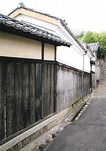 佐藤家住宅高塀