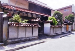 藤田家住宅塀
