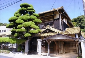 花田医院診療所及び主屋