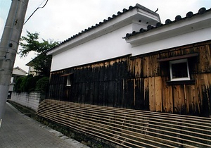田近家住宅道具蔵及び油蔵