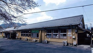 白川小学校校舎南棟