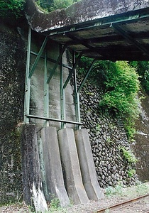 わたらせ渓谷鐵道吉ノ沢架樋