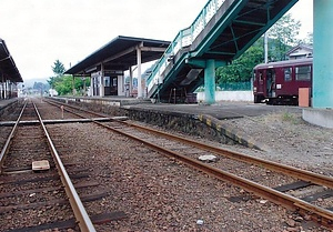 わたらせ渓谷鐵道大間々駅上り線プラットホーム