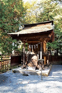 窪八幡神社末社武内大神本殿