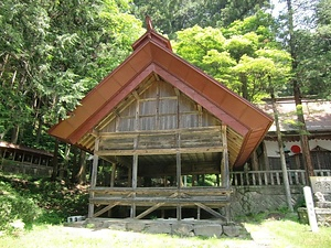 神明社 神楽殿