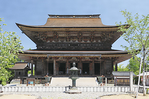 金峯山寺本堂