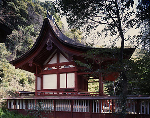 染羽天石勝神社本殿