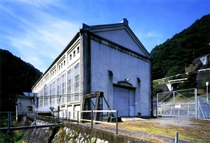 石岡第一発電所施設 本館発電機室